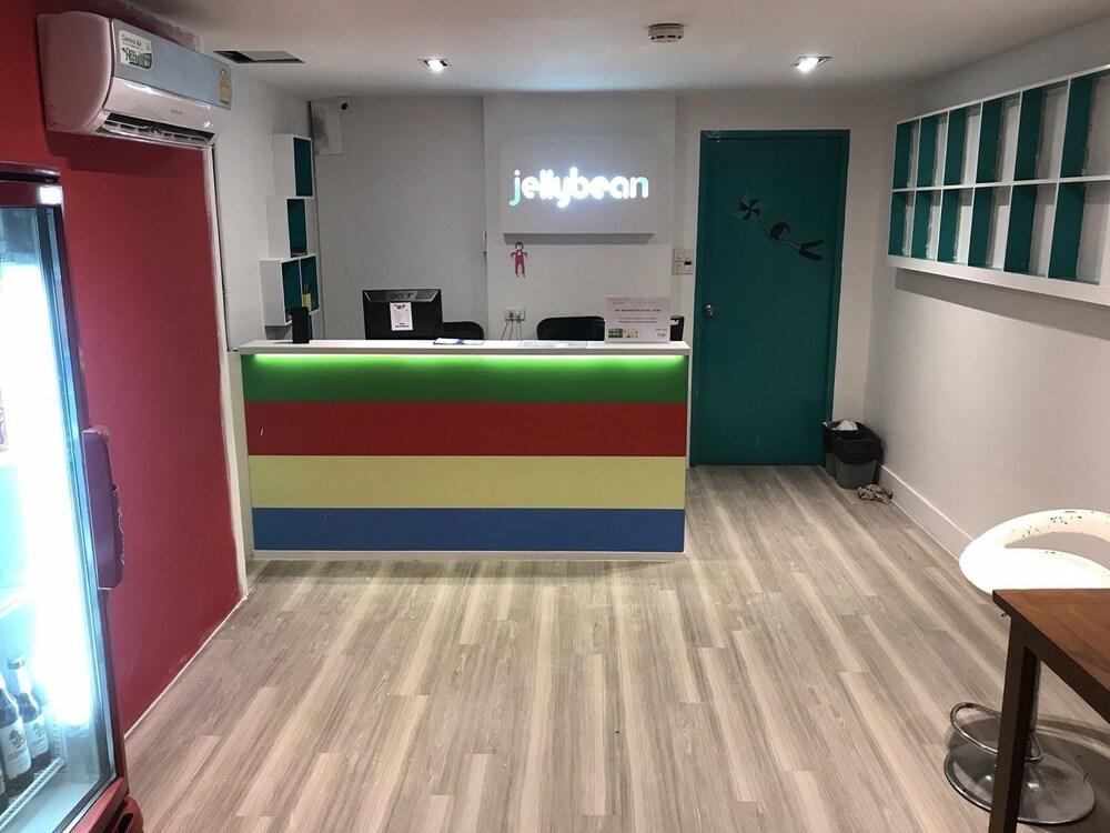 Jellybean Ezy Hostel Sathorn 曼谷 外观 照片