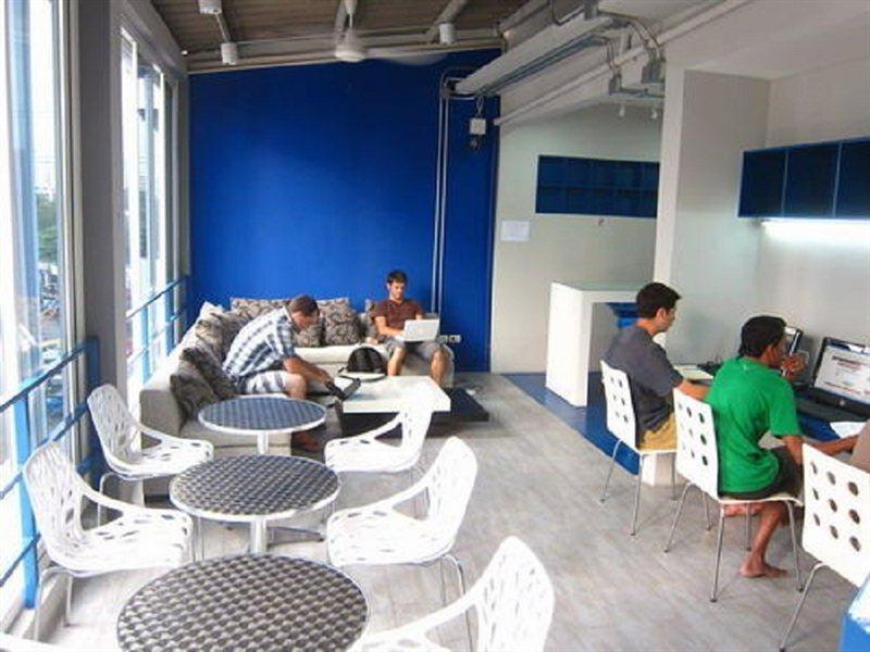 Jellybean Ezy Hostel Sathorn 曼谷 外观 照片