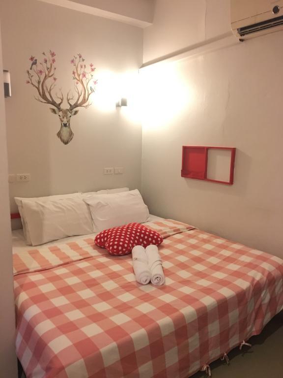 Jellybean Ezy Hostel Sathorn 曼谷 外观 照片