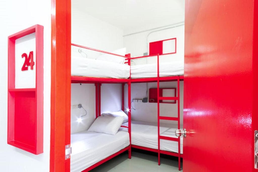 Jellybean Ezy Hostel Sathorn 曼谷 客房 照片