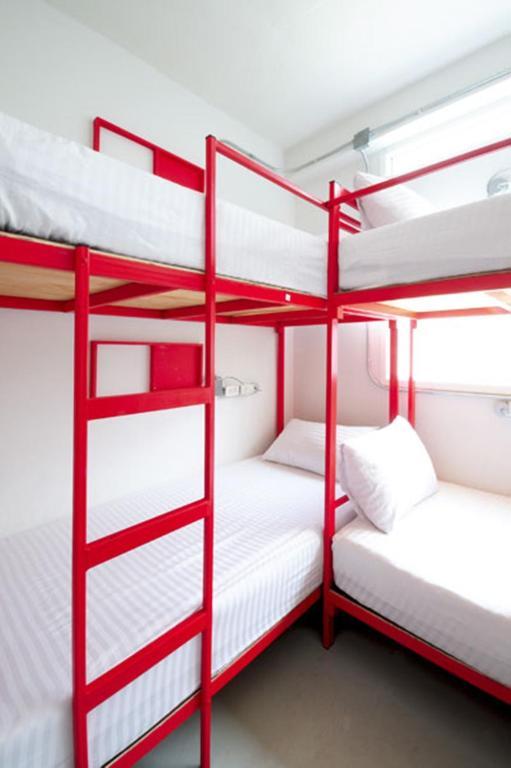 Jellybean Ezy Hostel Sathorn 曼谷 客房 照片