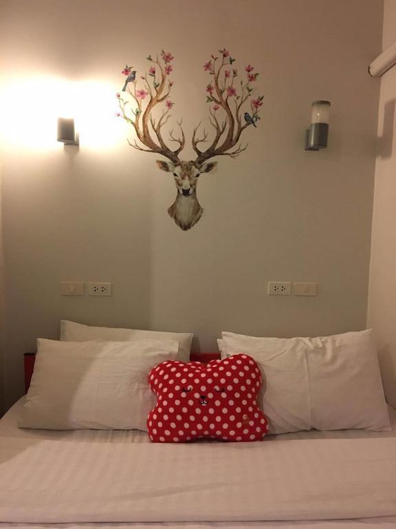 Jellybean Ezy Hostel Sathorn 曼谷 外观 照片
