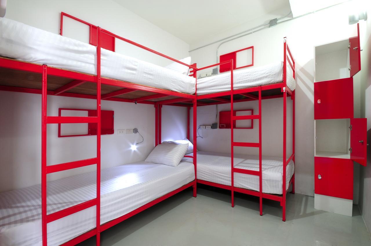 Jellybean Ezy Hostel Sathorn 曼谷 外观 照片