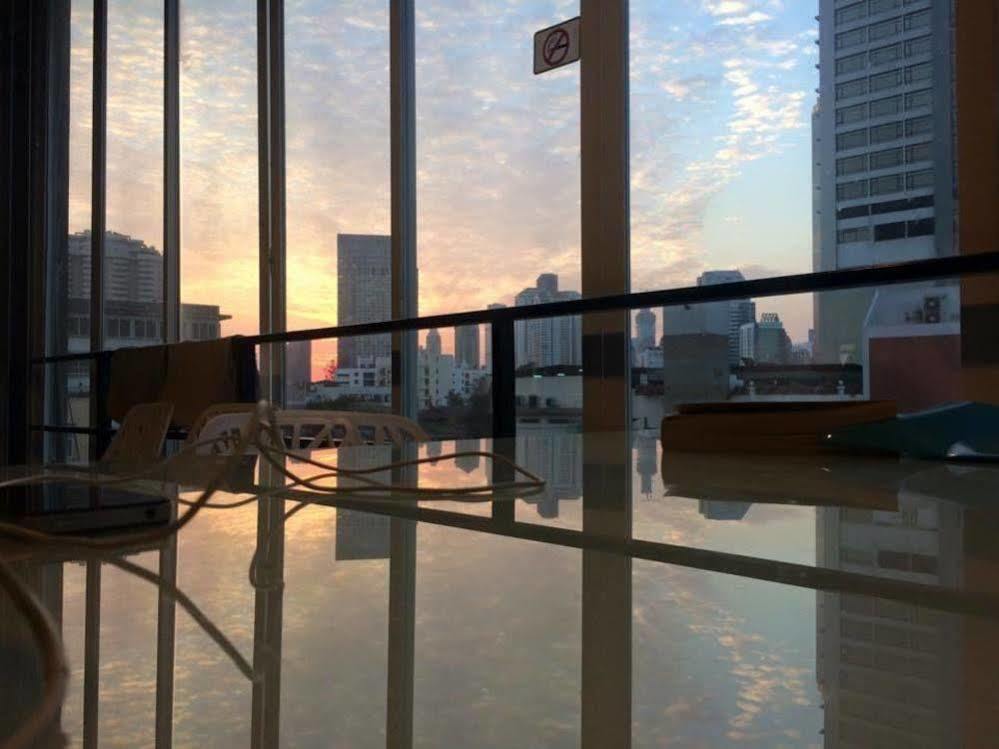 Jellybean Ezy Hostel Sathorn 曼谷 外观 照片