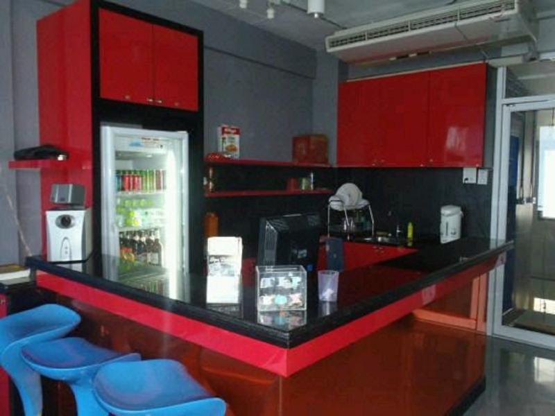 Jellybean Ezy Hostel Sathorn 曼谷 外观 照片