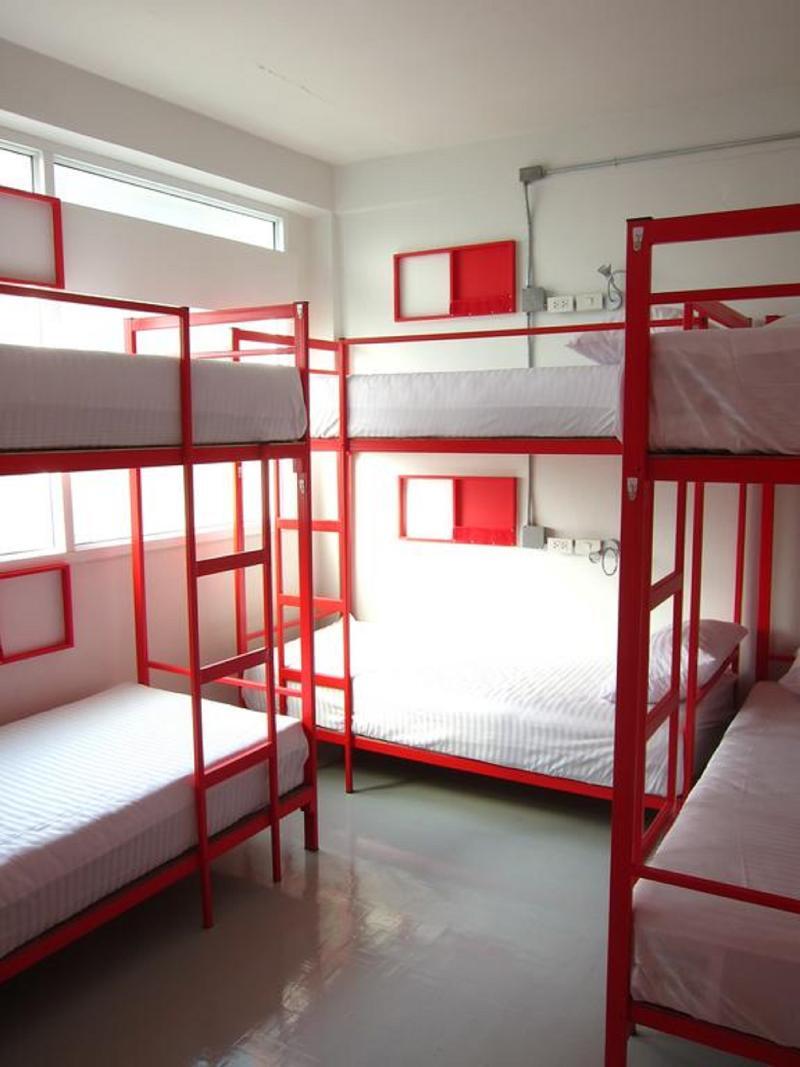 Jellybean Ezy Hostel Sathorn 曼谷 外观 照片